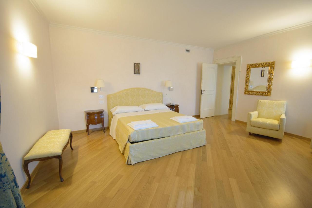 Hotel Domus Stella Maris - Casa Per Ferie Ancona Exteriér fotografie