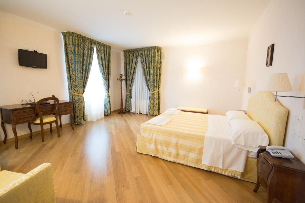 Hotel Domus Stella Maris - Casa Per Ferie Ancona Exteriér fotografie