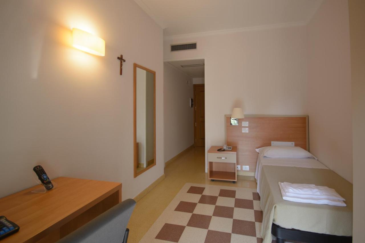 Hotel Domus Stella Maris - Casa Per Ferie Ancona Exteriér fotografie