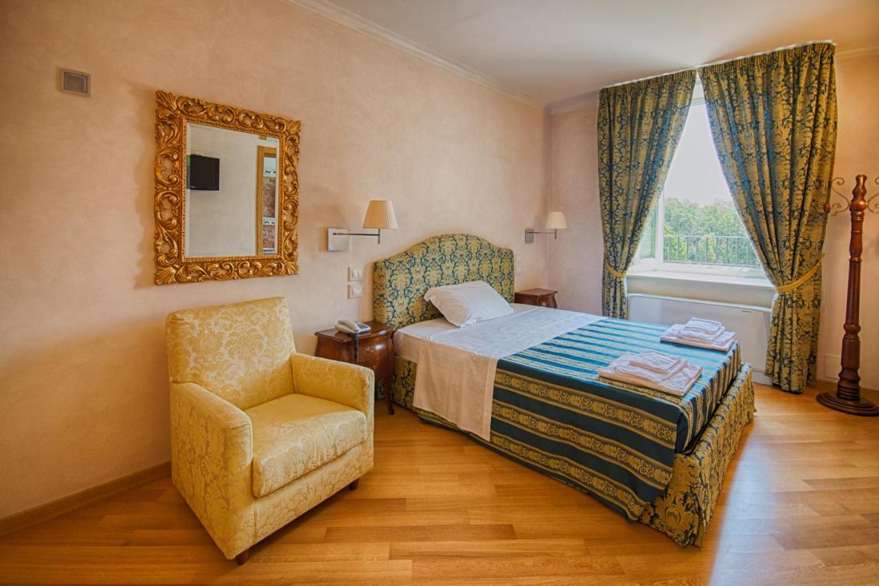 Hotel Domus Stella Maris - Casa Per Ferie Ancona Exteriér fotografie