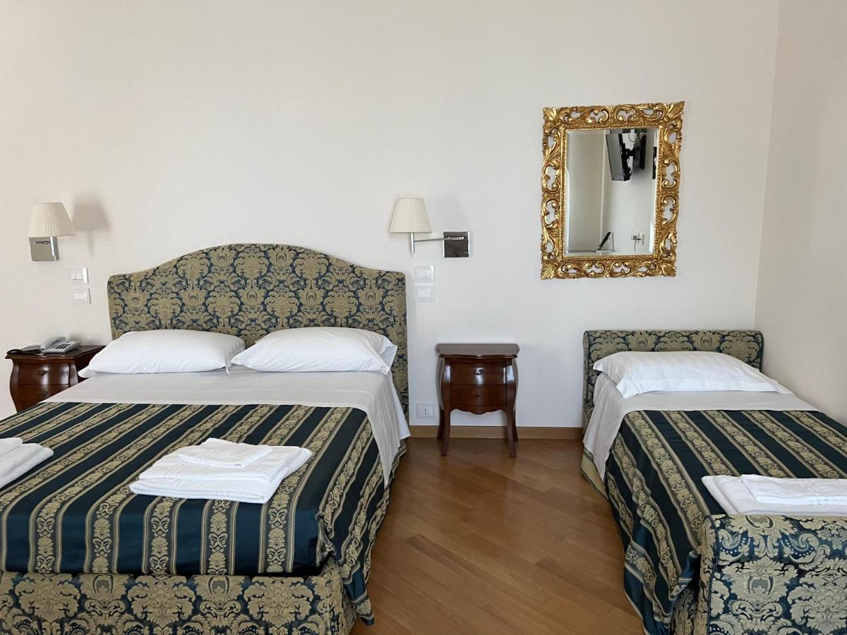 Hotel Domus Stella Maris - Casa Per Ferie Ancona Exteriér fotografie