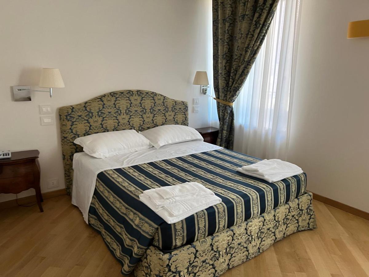 Hotel Domus Stella Maris - Casa Per Ferie Ancona Exteriér fotografie