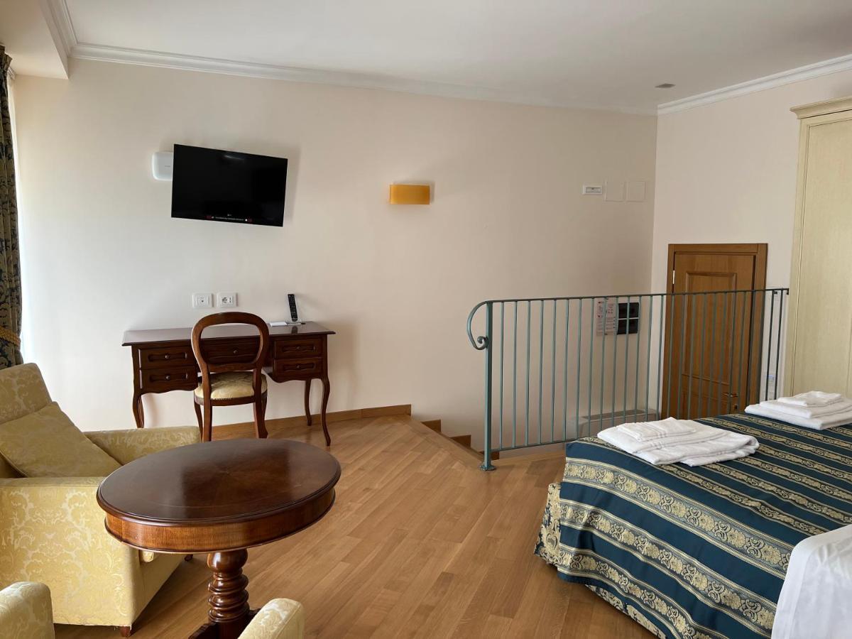 Hotel Domus Stella Maris - Casa Per Ferie Ancona Exteriér fotografie